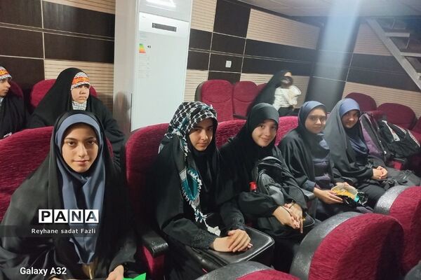 برگزاری همایش دختران نسل‌ظهور در کانون فرهنگی شهید کافی شهریار