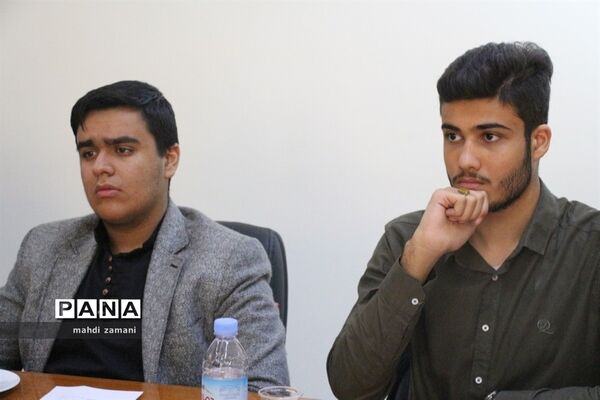 سلسله نشست‌های تشکل‌های دانش‌آموزی با معاون استاندار خراسان رضوی