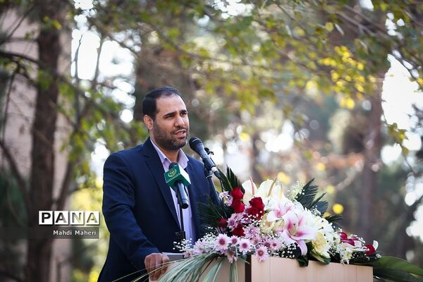 مراسم افتتاح طرح هر مدرسه یک نهالستان در دبیرستان ماندگار البرز