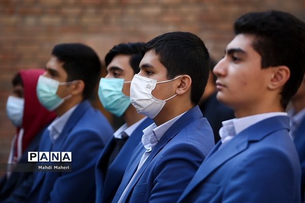 مراسم افتتاح طرح هر مدرسه یک نهالستان در دبیرستان ماندگار البرز