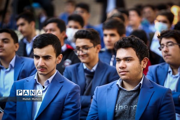 مراسم افتتاح طرح هر مدرسه یک نهالستان در دبیرستان ماندگار البرز