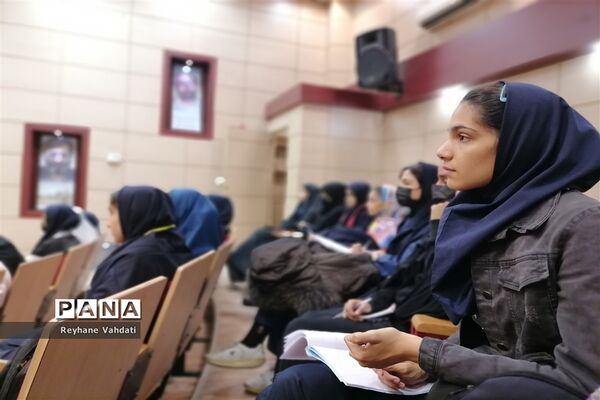 جلسه آموزش مقدماتی خبرنگاری ویژه دانش‌آموز خبرنگاران پانا ناحیه دو