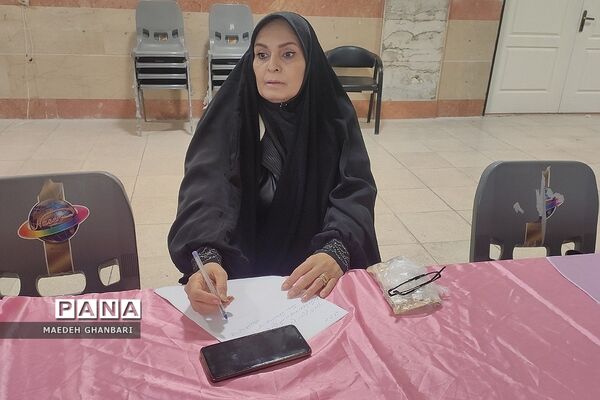 کارگاه توانمندسازی دبیران درس تفکر و سبک زندگی شهرستان پردیس در راستای تحقق طرح سپهر دانش و معرفت