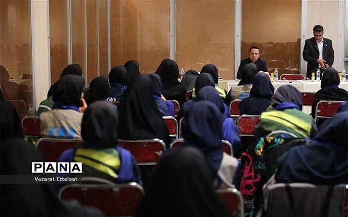 روایت دانش‌آموز خبرنگاران شهرستان‌های تهران از اردوی راهیان پیشرفت سازمان فضایی ماهدشت/فیلم