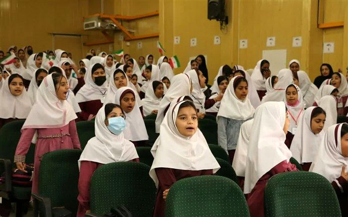 اجتماع  بزرگ دختران حاج قاسم در بندرخمیر برگزار شد