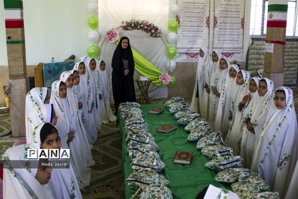 مراسم جشن تکلیف در مدارس آباده