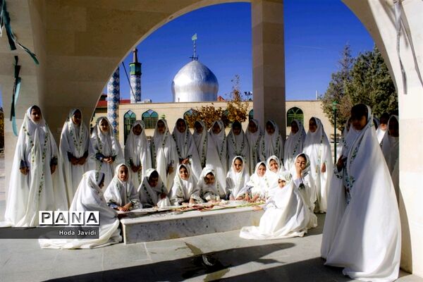مراسم جشن تکلیف در مدارس آباده