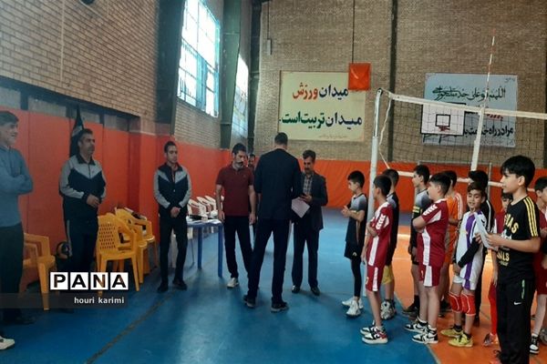 مسابقات مینی والیبال مقطع ابتدائی درشهرستان سملقان