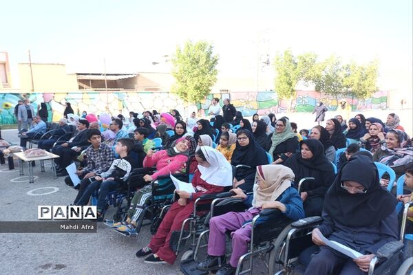 مراسم روز جهانی معلولین در مدارس استثنایی پویا و بنفشه بهبهان