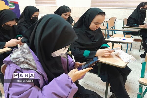 کارگاه آموزش خبرنویسی در دبیرستان فرزانگان استعداد درخشان ملارد