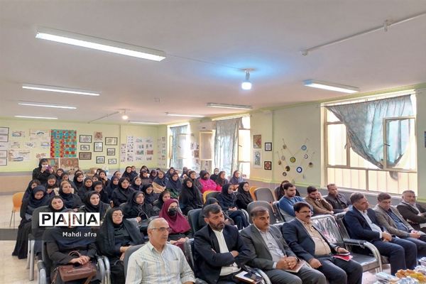 زنگ هفته پژوهش در هنرستان فرزانگان بهبهان