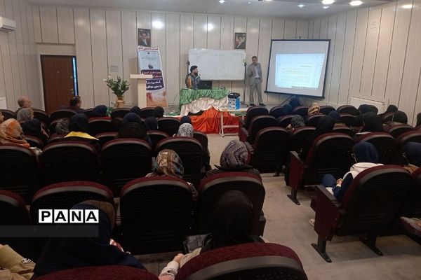 همایش تخصصی کنکور در دبیرستان دوره دوم‌ آیت‌الله طالقانی رودهن