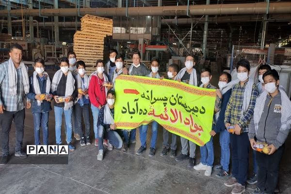 بازدید از کارخانه کاشی در راستای طرح اردوی راهیان پیشرفت شهرستان میبد