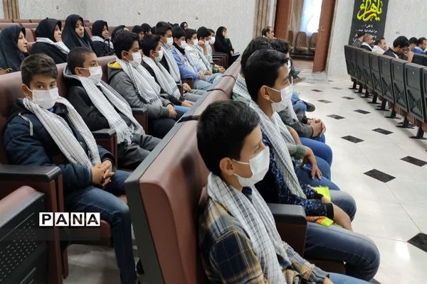 بازدید از کارخانه کاشی در راستای طرح اردوی راهیان پیشرفت شهرستان میبد