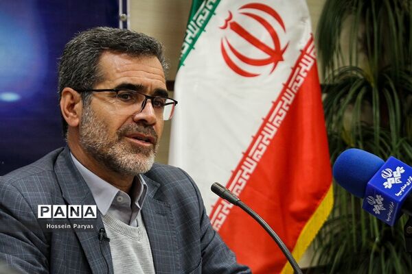 نشست رئیس ستاد بزرگداشت هفته پژوهش در وزارت آموزش و پرورش