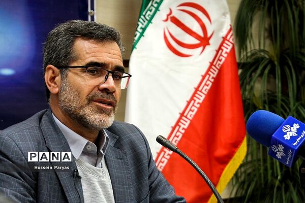 نشست رئیس ستاد بزرگداشت هفته پژوهش در وزارت آموزش و پرورش