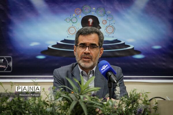 نشست رئیس ستاد بزرگداشت هفته پژوهش در وزارت آموزش و پرورش
