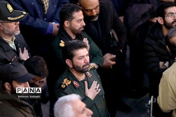 بدرقه ۹ شهید مدافع حرم در میدان امام حسین(ع)