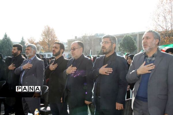 مراسم بدرقه  پیکرشهید مدافع حرم الیاس چگینی در دبیرستان شاهد کوثر