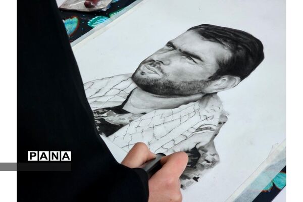 مراسم بدرقه  پیکرشهید مدافع حرم الیاس چگینی در دبیرستان شاهد کوثر