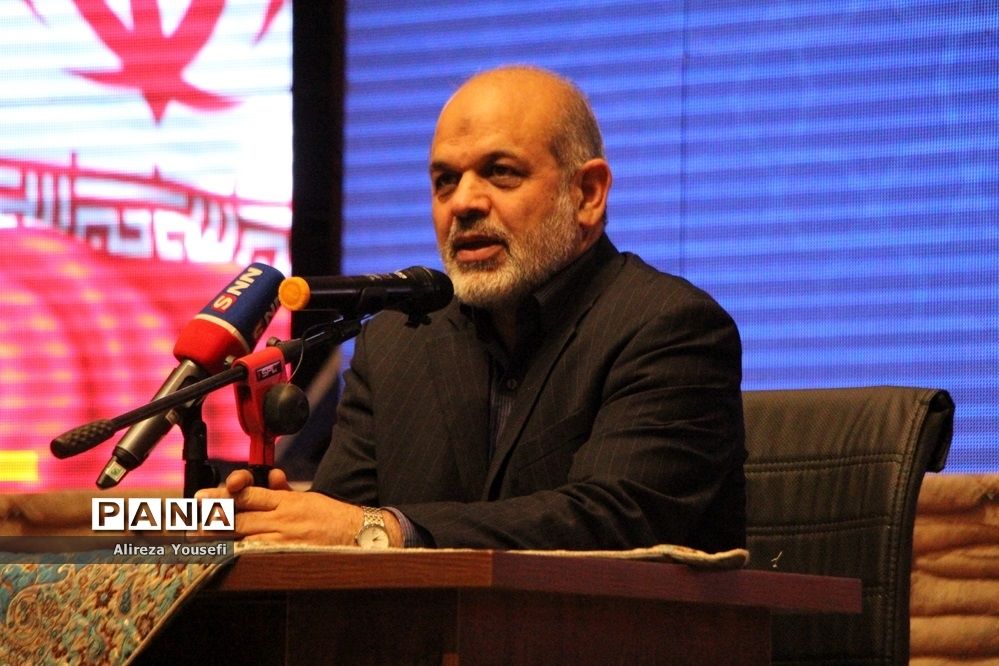 مهندسی انتخابات کلیدواژه دشمن برای کاهش مشارکت است