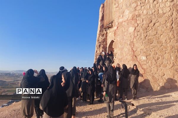 اردوی راهیان پیشرفت  دانش‌آموزان شهرستان  مانه و سملقان