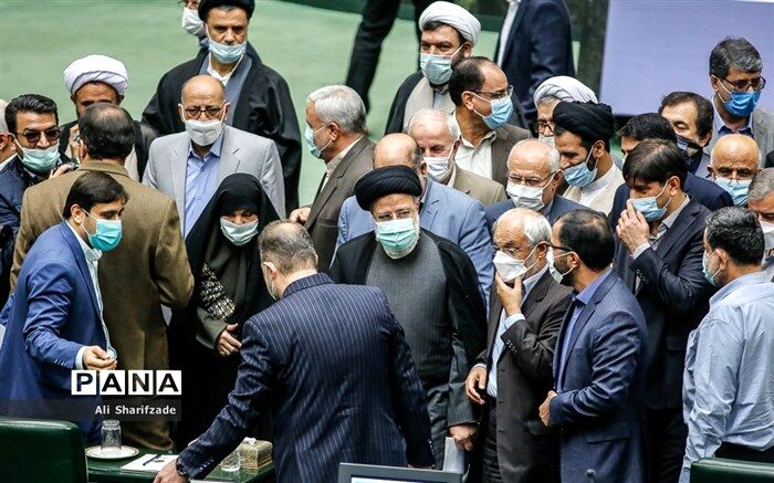 آیت الله رئیسی برای تقدیم لایحه بودجه ۱۴۰۳ وارد مجلس شد