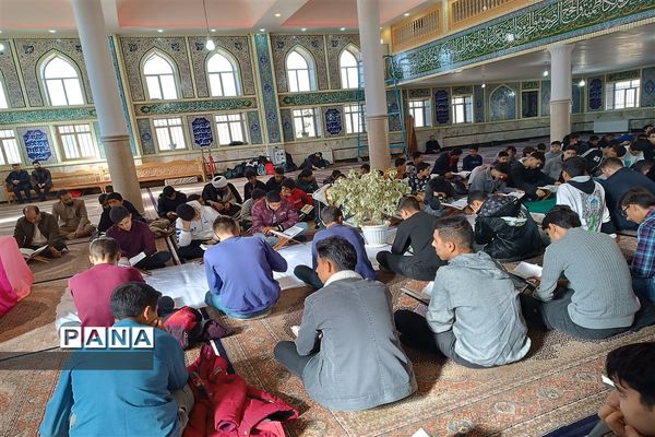 محفل انس با قرآن در همدان