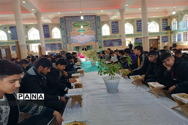 محفل انس با قرآن در همدان