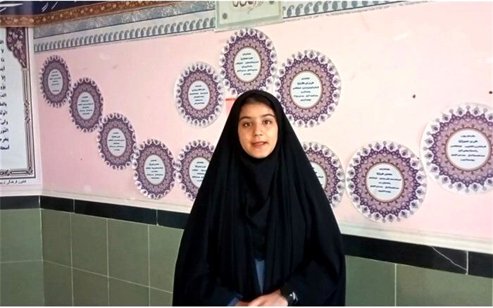 مدرسه شهید باهنر تکاب هر سه شنبه میزبان قرائت زیارت عاشورا است