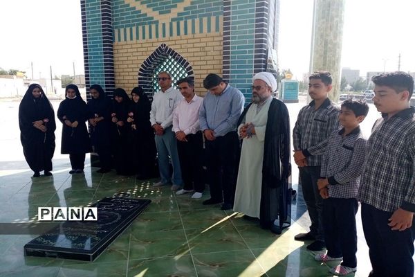 هفته قرآن، عترت و نماز پارسیان