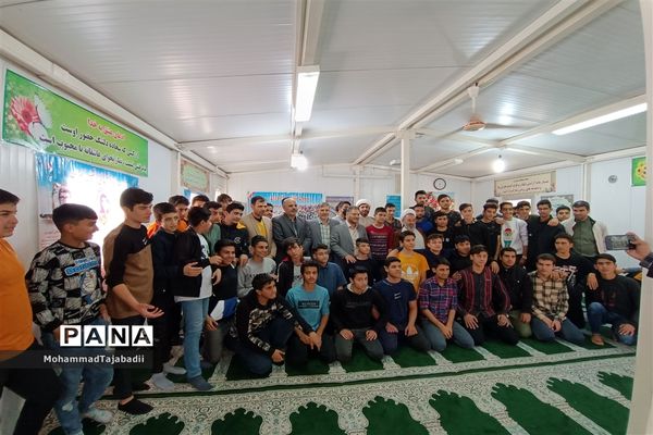 اجلاس نماز با حضور امام جمعه شهرستان سبزوار حضرت آیت الله مقیسه در هنرستان شهید دیواندری