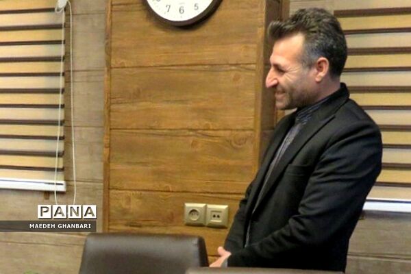 میز خدمت در آموزش و پرورش شهرستان پردیس با حضور  مدیرکل آموزش و پرورش شهرستان‌های استان تهران