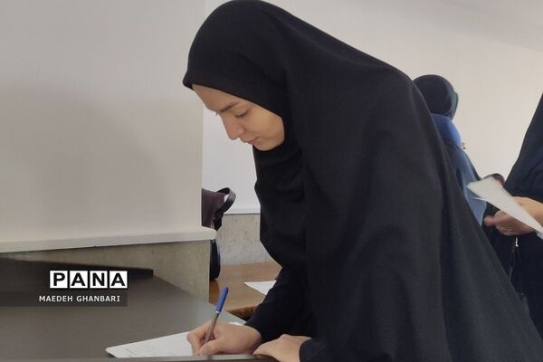 میز خدمت در آموزش و پرورش شهرستان پردیس با حضور  مدیرکل آموزش و پرورش شهرستان‌های استان تهران