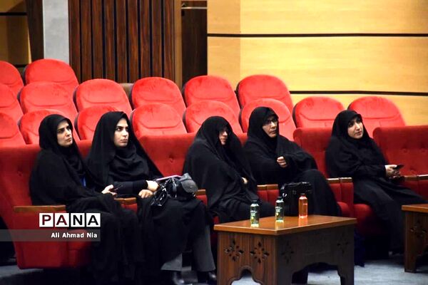 مراسم تجلیل از پژوهشگران و فناوران برتر استان قم
