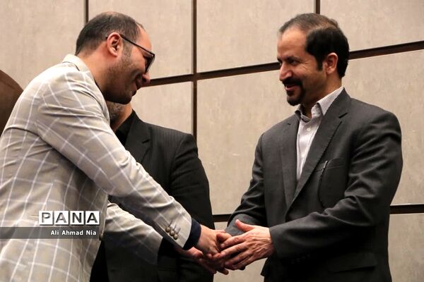 مراسم تجلیل از پژوهشگران و فناوران برتر استان قم