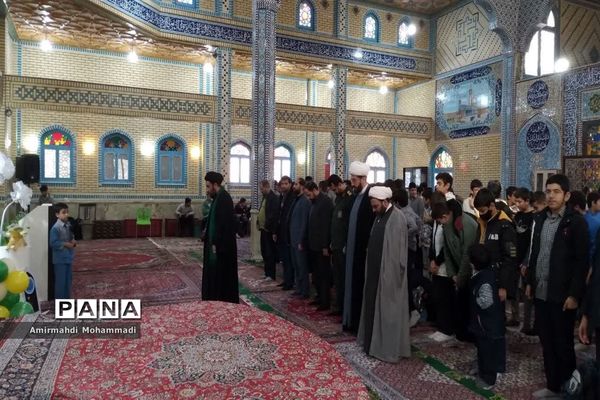 محفل بندگی و عبادت دانش‌آموزان شهرستان تفرش