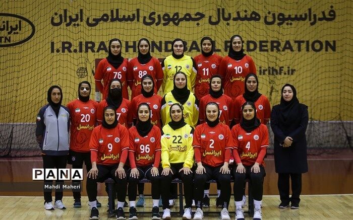لشکرکشی بانوان هندبالیست ایران به میدان ‌پرزیدنت کاپ‌