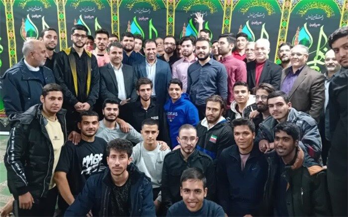 حاشیه‌نگاری از شب‌نشینی آقای وزیر در خوابگاه دانشجویی