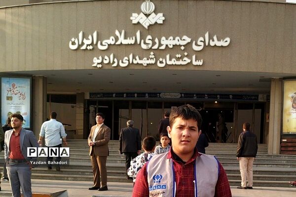بازدید اعضای مجلس دانش‌آموزی از صدا و سیما