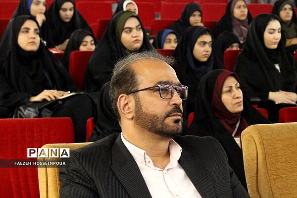 بازدید اعضای مجلس دانش‌آموزی از صداوسیما‌