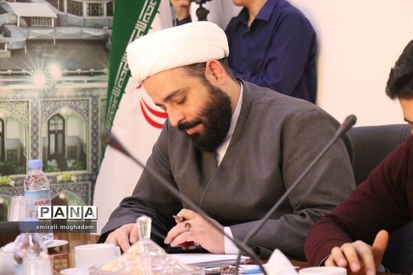 پنجمین نشست معاون استاندار با تشکل های دانش آموزی ناحیه 4 مشهد