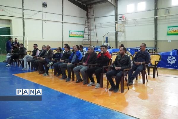 برگزاری مسابقات تنیس روی میز دانش‌آموزان پسر متوسطه دوم استان یزد در شهرستان مهریز