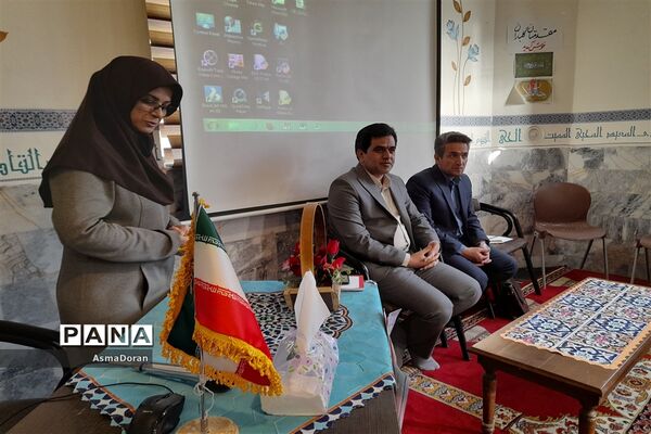 بازدید معاون متوسطه اول اموزش و پرورش ناحیه سه از دبیرستان حضرت زینب (س)