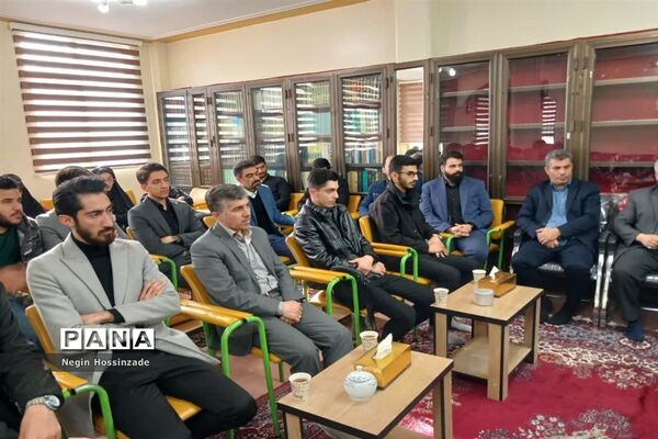 دیداردانشجویان دانشگاه‌های شهرستان اسلامشهر با امام جمعه