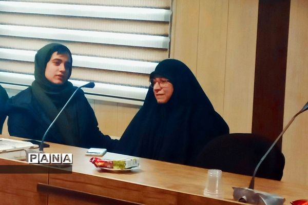 به مناسبت روز دانشجو از نو دانشجویان  منطقه دماوند تقدیر شد