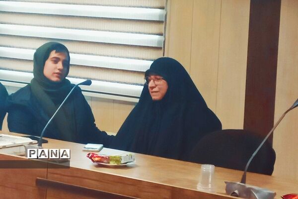 به مناسبت روز دانشجو از نو دانشجویان  منطقه دماوند تقدیر شد