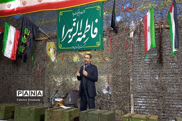 گلباران مزار شهدا به‌مناسبت گرامیداشت هفته مدارس و مراکز غیر دولتی  در شهرستان ملارد