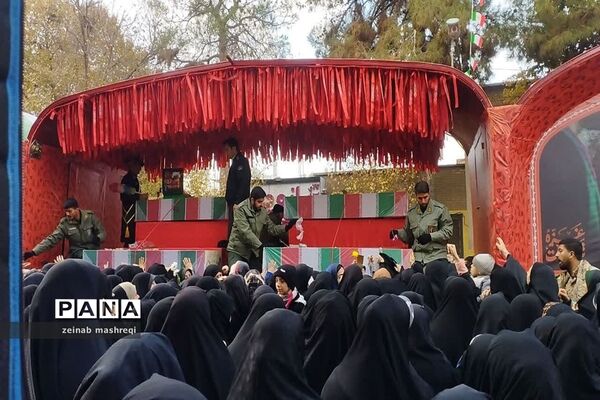 همقدم با کاروان اهالی بهشت