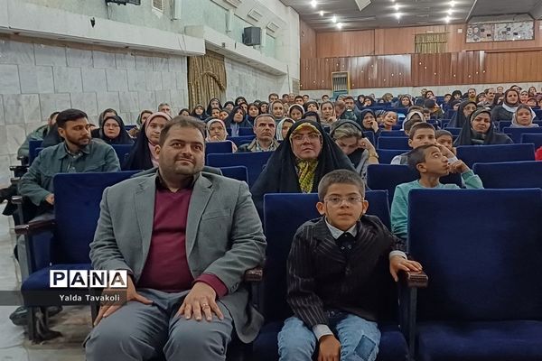 افتتاحیه دومین رویداد دانش‌آموزی کارستان کتابستان در سالن مهندس مشکی ناحیه یک